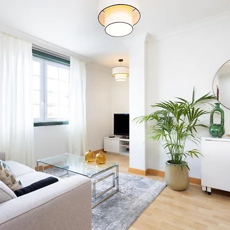 Ek Mateo Laguna Center 아파트 *